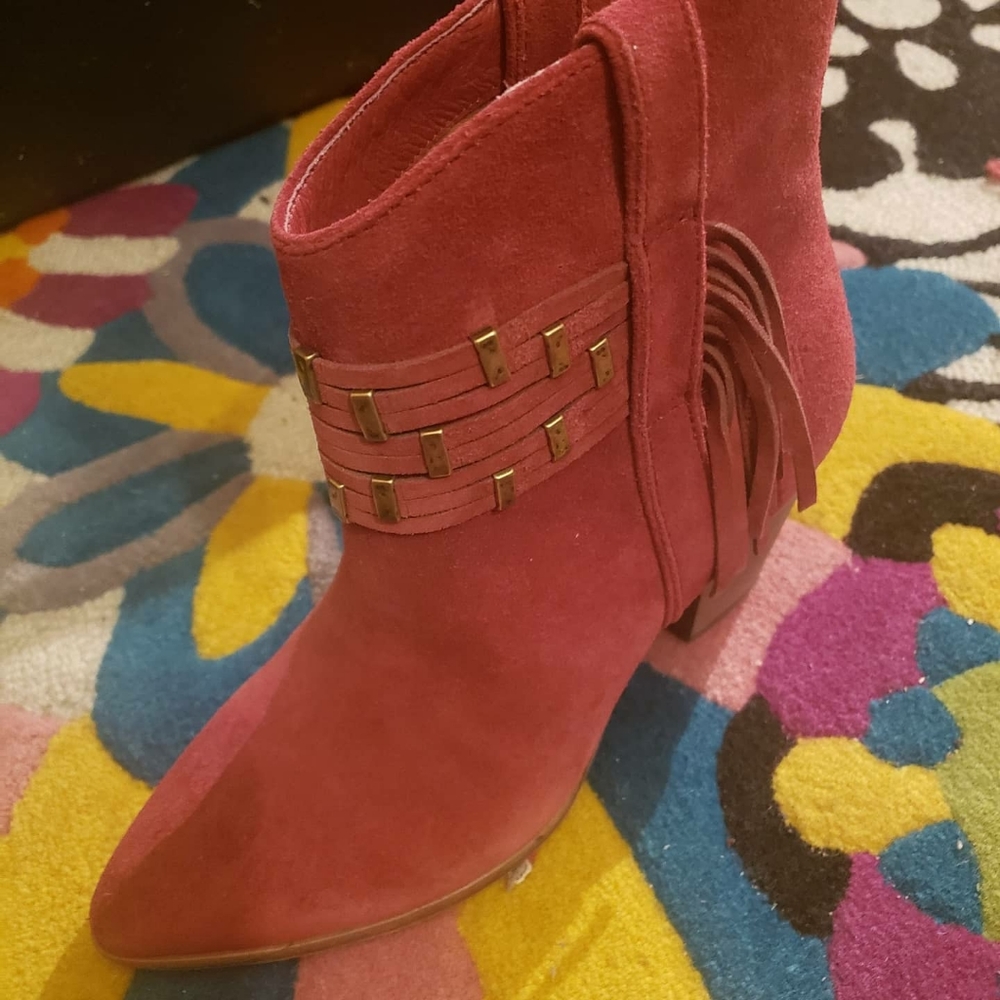 Boots👢 - Picture 4 of 8